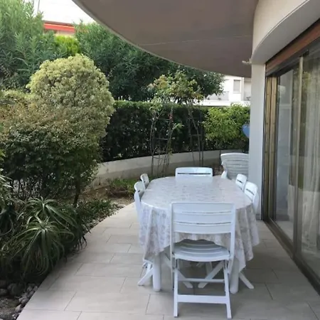Bright 70m2 2-room Apartment,garden,facing The Sea Apartment