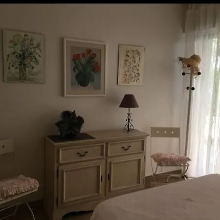 Bright 70m2 2-room Apartment,garden,facing The Sea Apartment