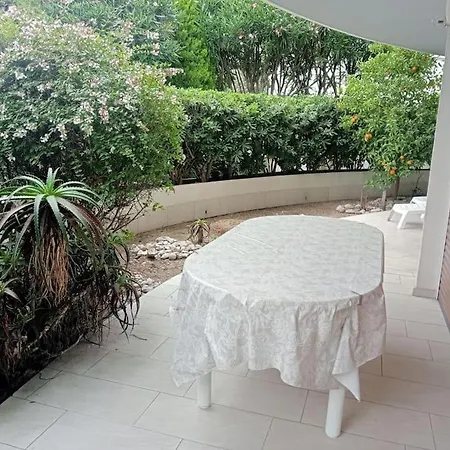 Bright 70m2 2-room Apartment,garden,facing The Sea Apartment *